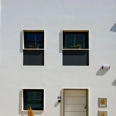 Casa Indigo- Perfect Location & Sea View By Dreamvillasalbufeira בית נופש *